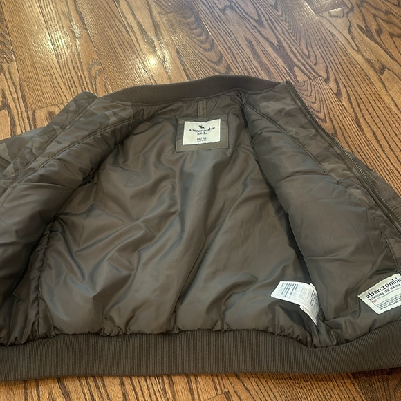 Boys jacket - Picture 2 of 3